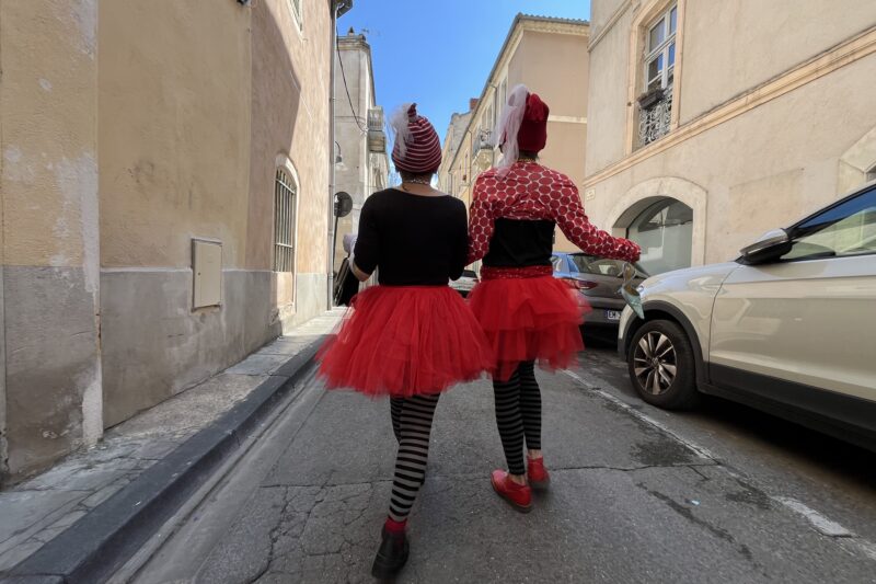 Les clowneries des Tutukitus